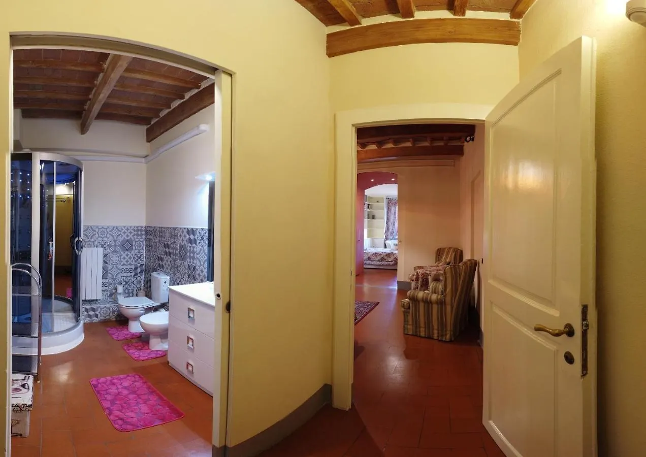 ** Frühstückspension B&B Attico Sulla Torre Pisa Italien